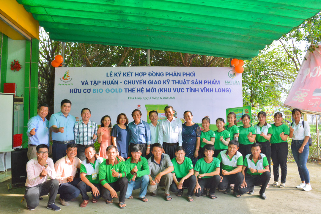 Lễ ký kết hợp đồng phân phối và chuyển giao kỹ thuật sản phẩm hữu cơ Bio Gold thế hệ mới