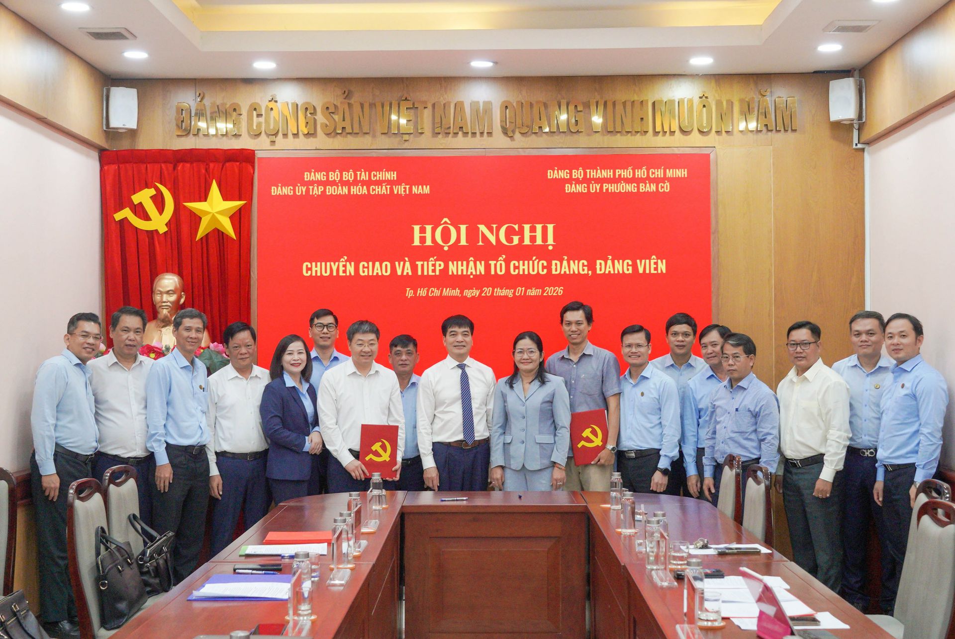 Chuyển giao, tiếp nhận tổ chức đảng và đảng viên Đảng bộ Công ty Cổ Phần Phân bón Miền Nam