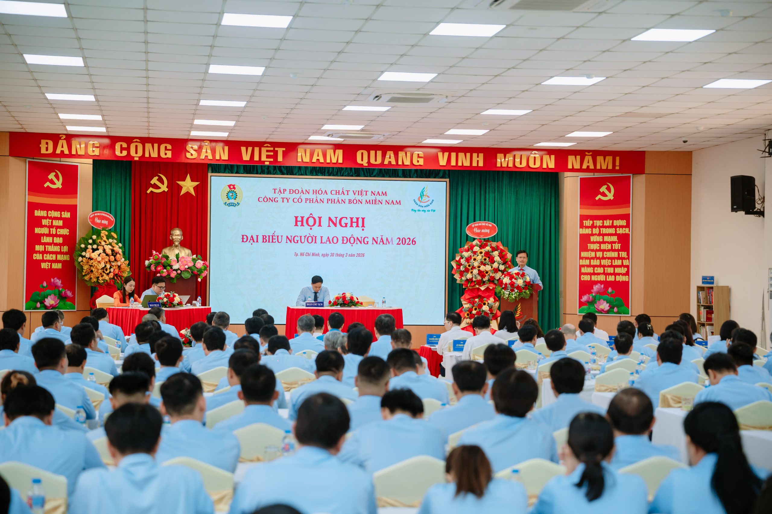 Phân bón Miền Nam giữ ổn định sản xuất, chăm lo người lao động