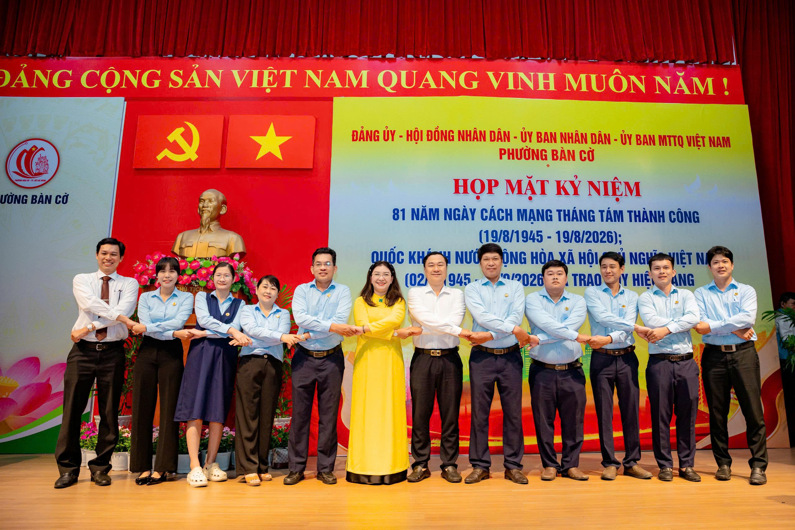 PHÂN BÓN MIỀN NAM: 07 ĐẢNG VIÊN MỚI ĐƯỢC TUYÊN DƯƠNG TẠI HỘI NGHỊ CHÀO MỪNG 81 NĂM CÁCH MẠNG THÁNG TÁM VÀ QUỐC KHÁNH 2/9